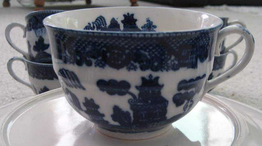 Blue Willow Flat Cup by Nasco (Japan)-1