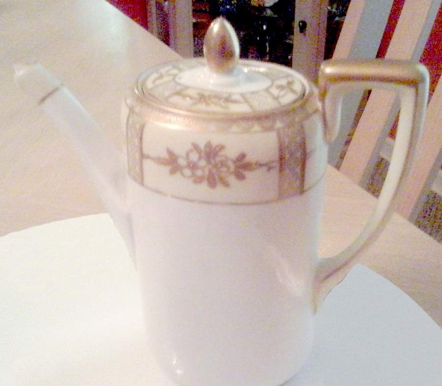 N4228 Coffee Pot & Lid by Noritake-1