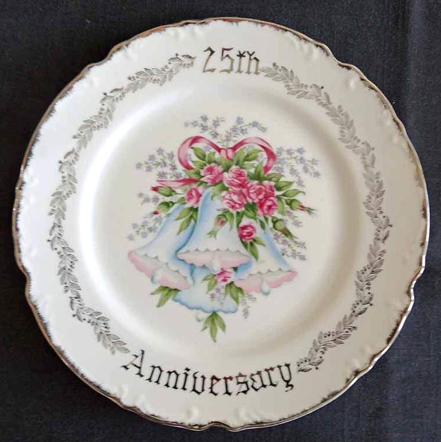 B-437 Dinner Plate by Norcrest-1