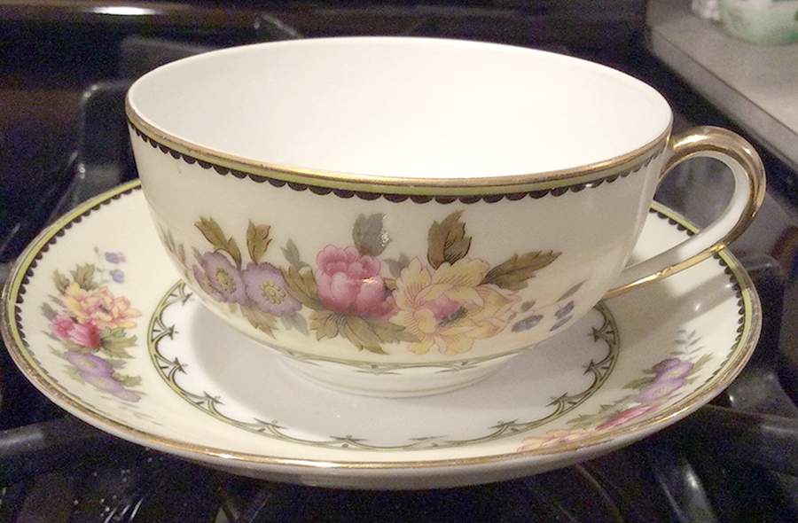N4230 Flat Cup & Saucer Set by Noritake-1