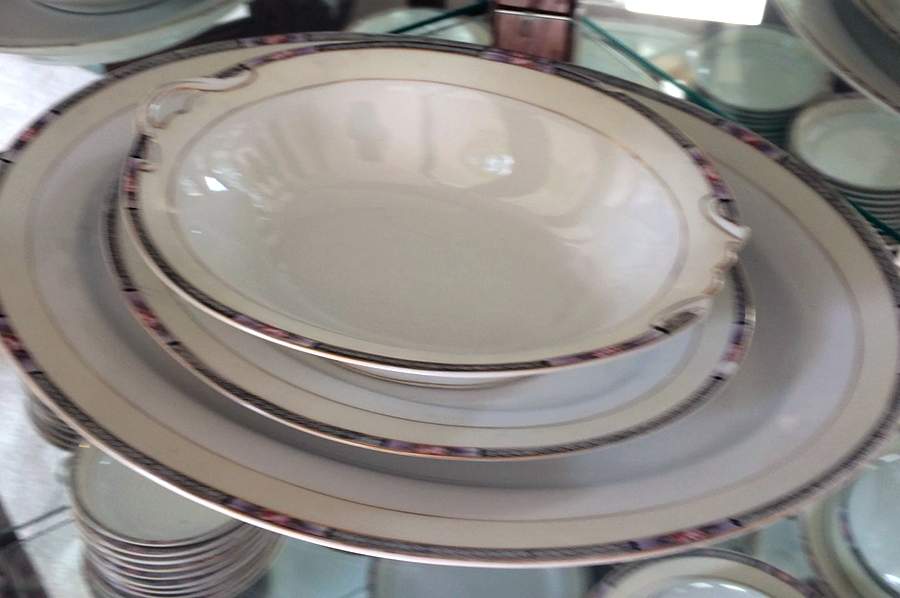 N3693 16" Oval Serving Platter by Noritake-1