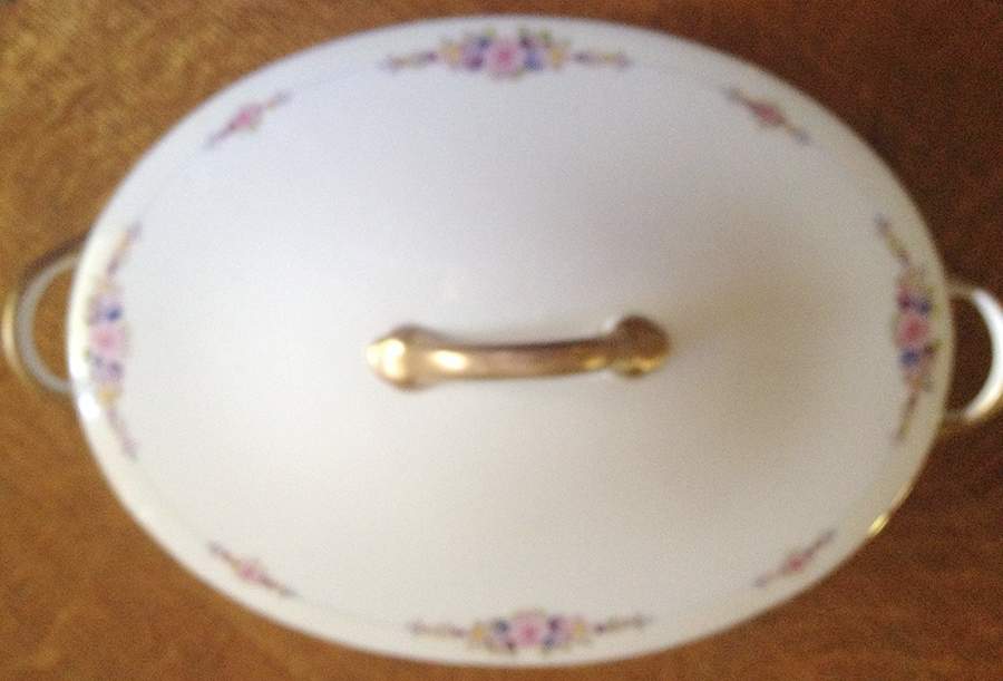 N7355 Oval Covered Vegetable by Noritake-1