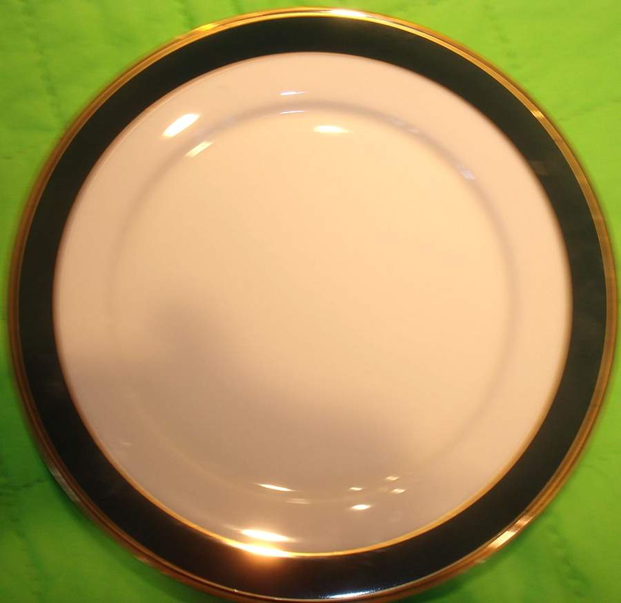 Forest Green Dinner Plate by Noritake-1