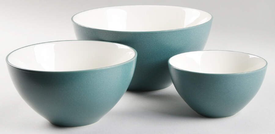 Colorwave Spruce Mixing Bowl Set (MB10, MB8, MB6) by Noritake-1