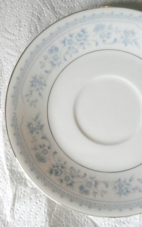 NIC2 Saucer by Nichinan-1