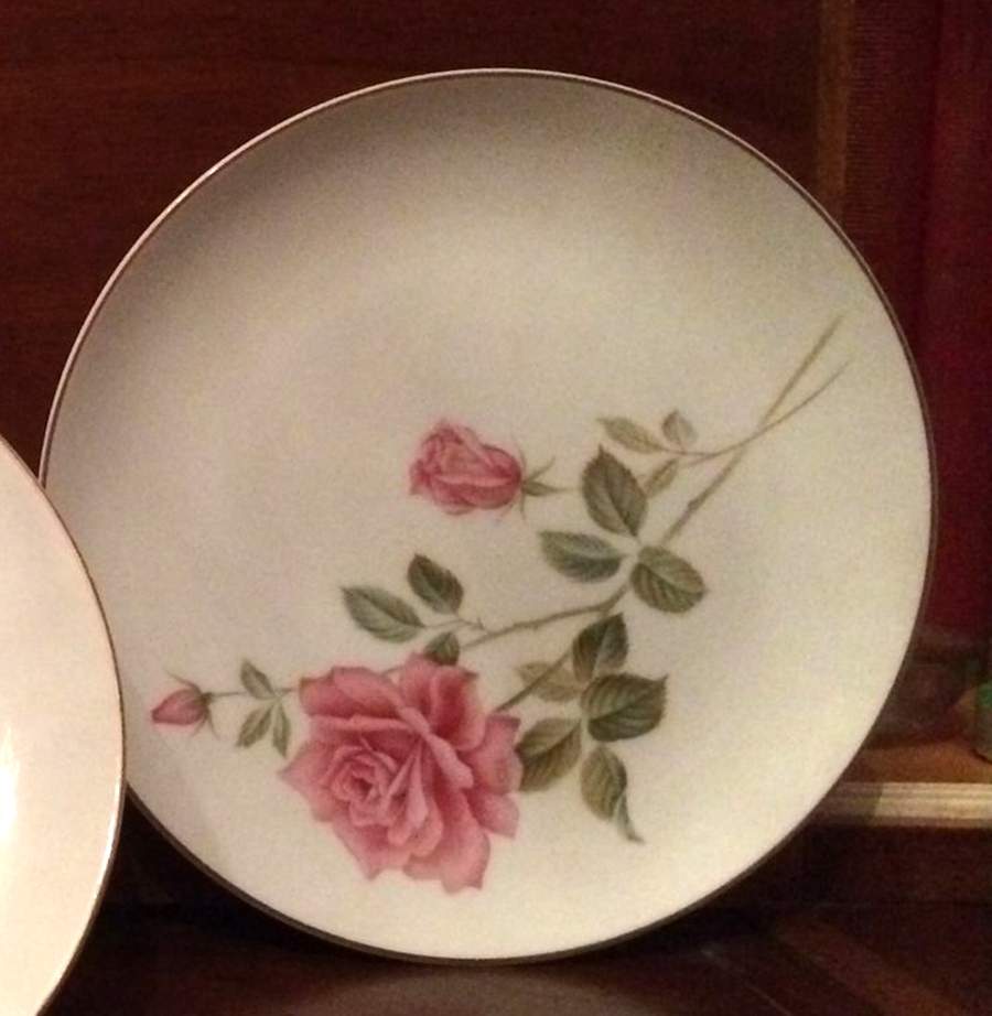 R113 Dinner Plate by Rose (Japan)-1