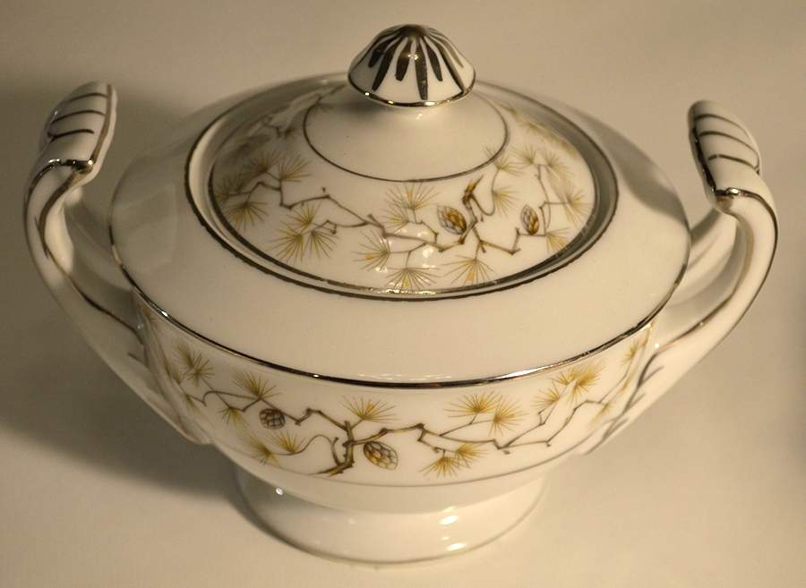 Tenderly Sugar Bowl & Lid by Nagoya Shokai-1