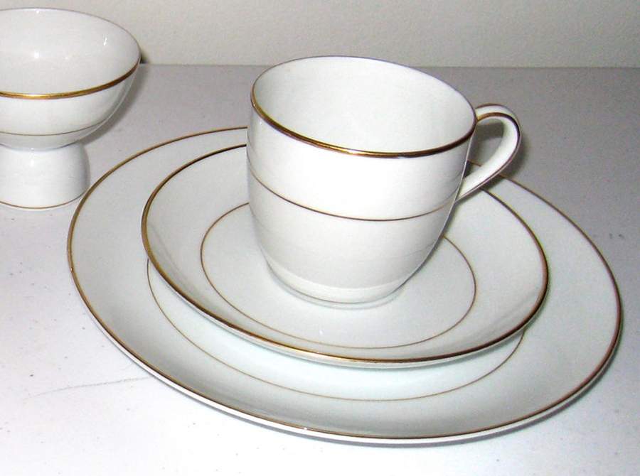 N4318 Flat Cup & Saucer Set by Noritake-1