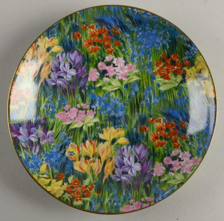Mayflower Saucer by Newport-1