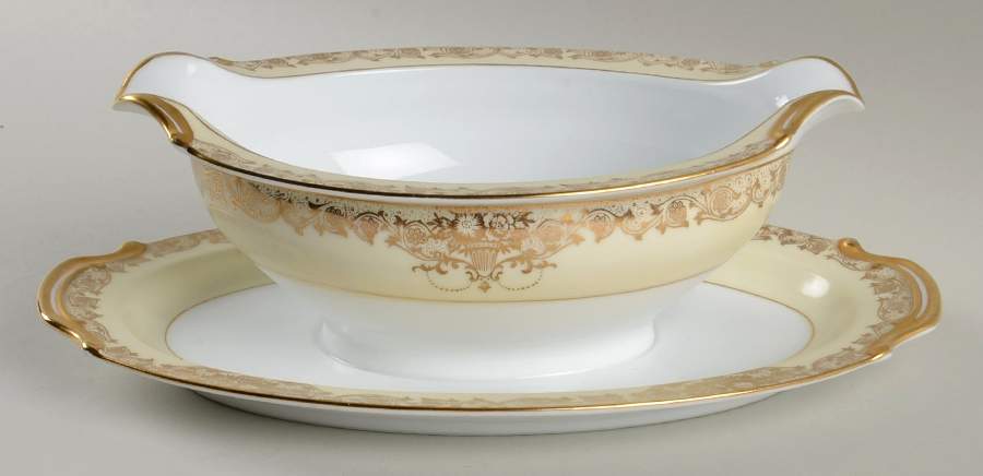 N4322 Gravy Boat with Attached Underplate by Noritake-1
