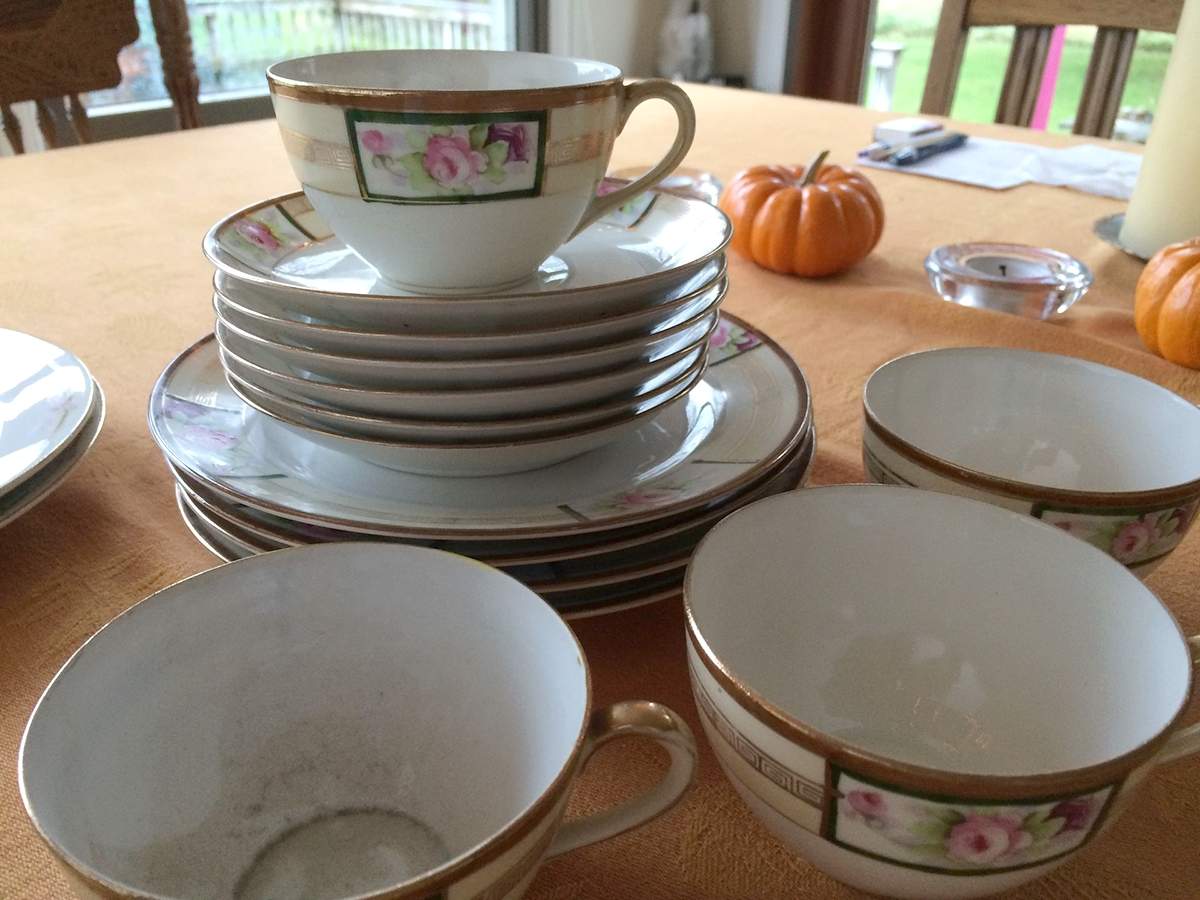 N4324 Flat Cup & Saucer Set by Noritake-1
