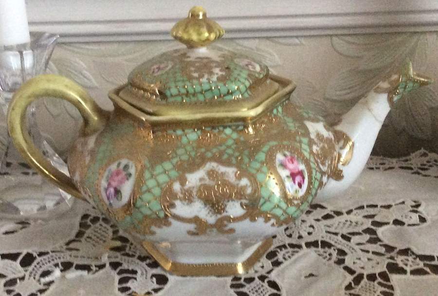 N4988 Teapot & Lid by Noritake-1