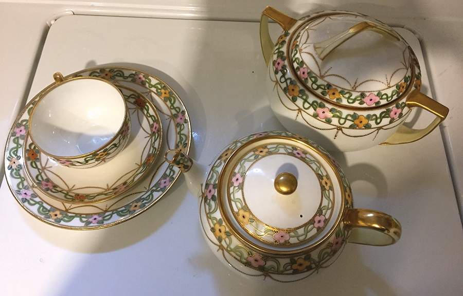 N4994 Teapot & Lid by Noritake-1
