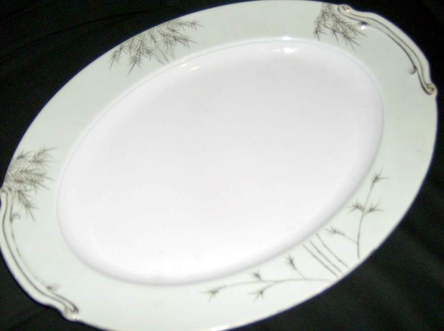 N4346 14" Oval Serving Platter by Noritake-1