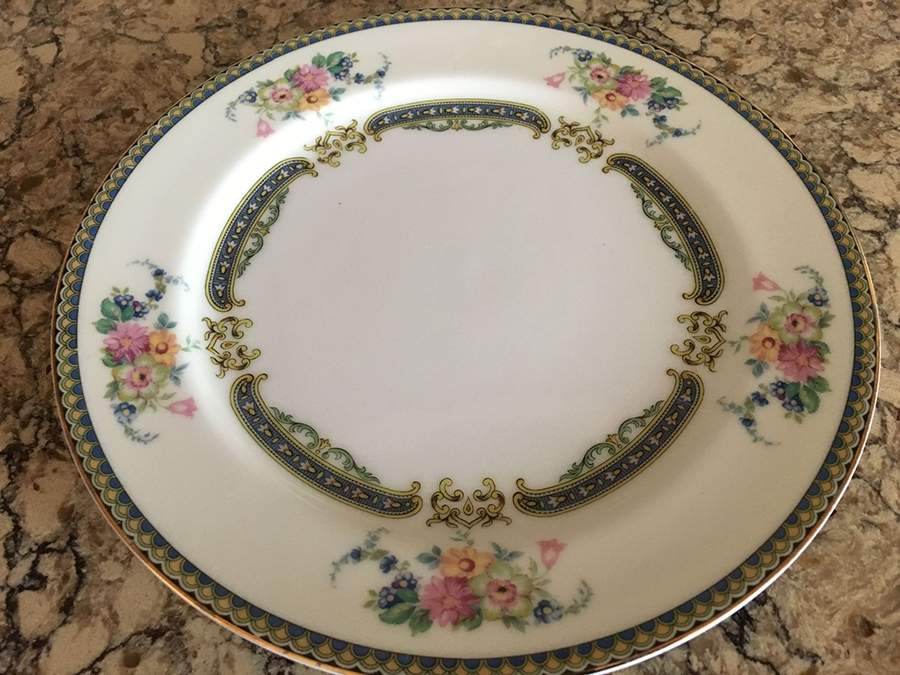 N4569 Dinner Plate by Noritake-1