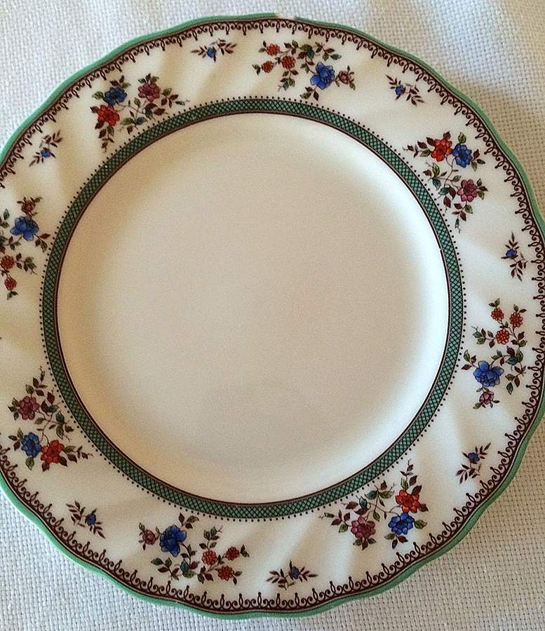 NIK129 Dinner Plate by Nikko-1