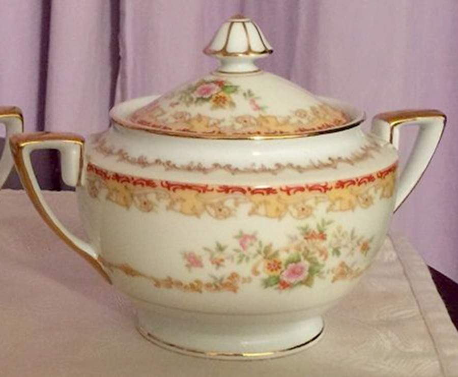 N4350 Sugar Bowl & Lid by Noritake-1