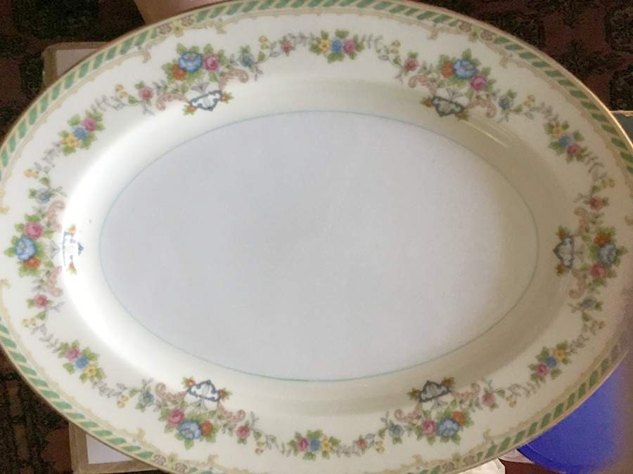 N4351 14" Oval Serving Platter by Noritake-1