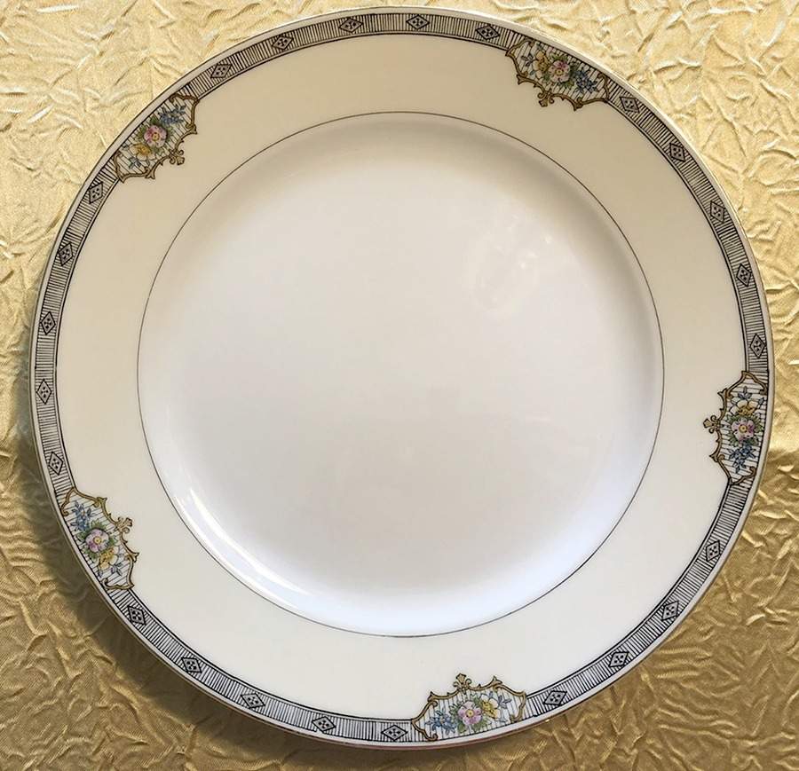 N4356 Dinner Plate by Noritake-1