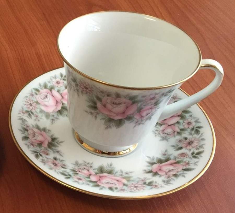 N4361 Footed Cup & Saucer Set by Noritake-1