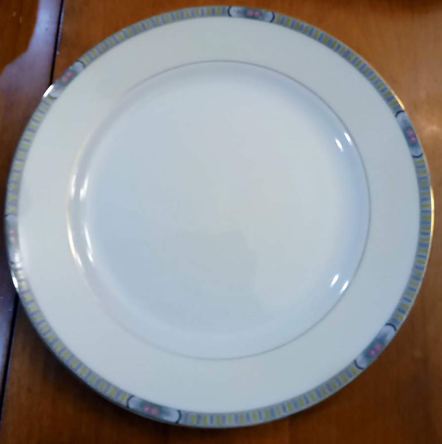 N4366 Dinner Plate by Noritake-1