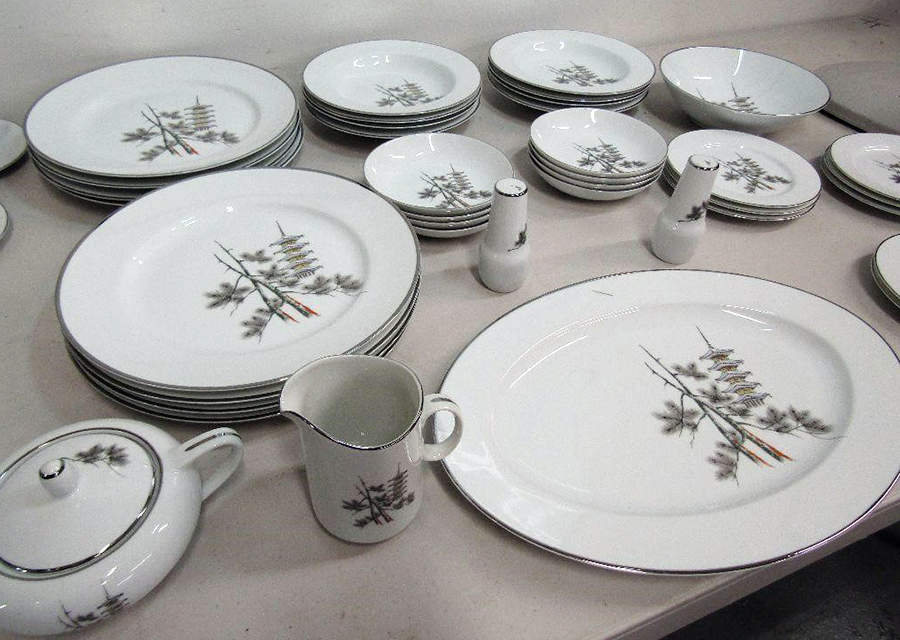 NAG84 Dinner Plate by Nagoya Shokai-1