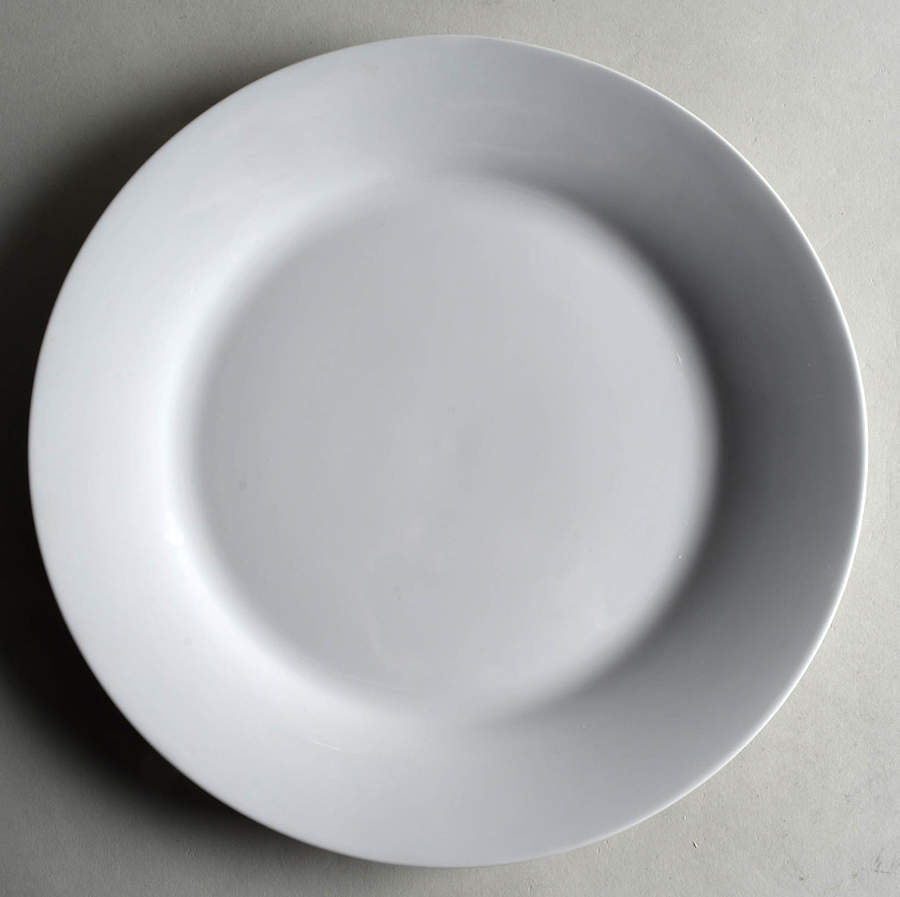 Entertainment Dinner Plate by Noble Excellence-1