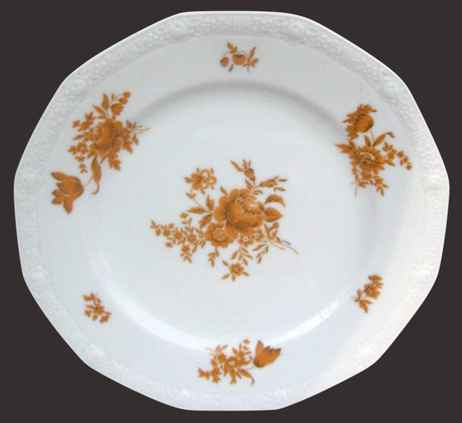 Summer Gold Dinner Plate by Narumi-1