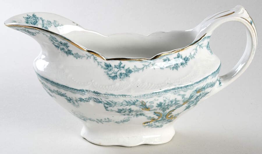 Duchess Gravy Boat by New Wharf-1