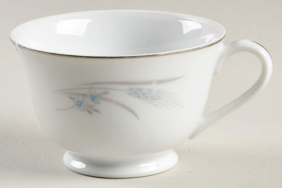 NRA8 Footed Cup by Nagara-1