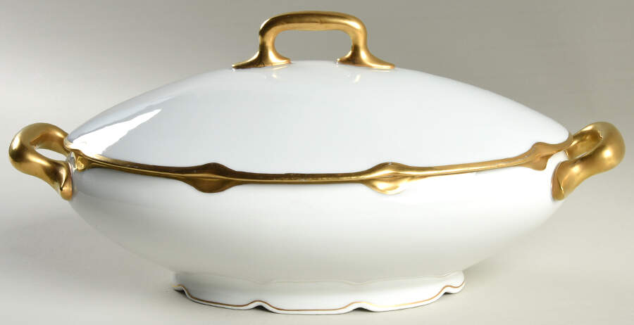 3405 Oval Covered Vegetable by Oscar & Edgar Gutherz-1