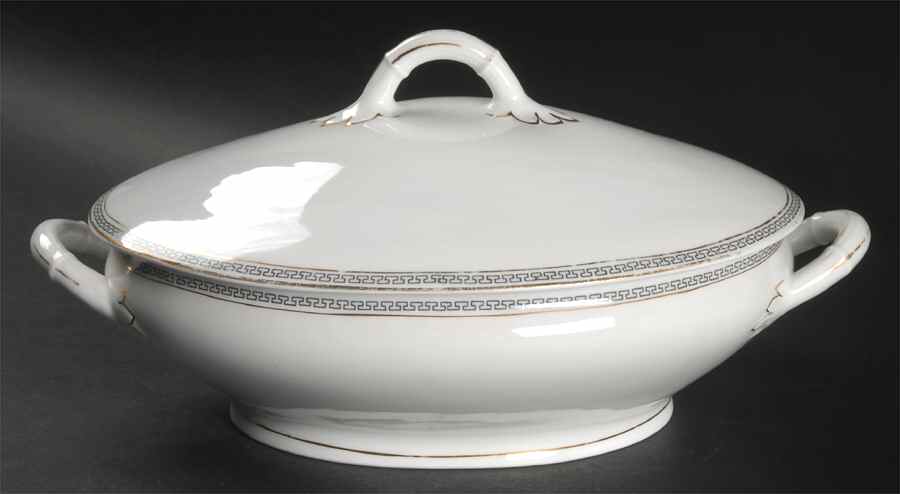 OSG6 Oval Covered Vegetable by Oscar & Edgar Gutherz-1