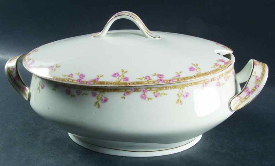 OSG10 Oval Tureen & Lid by Oscar & Edgar Gutherz-1