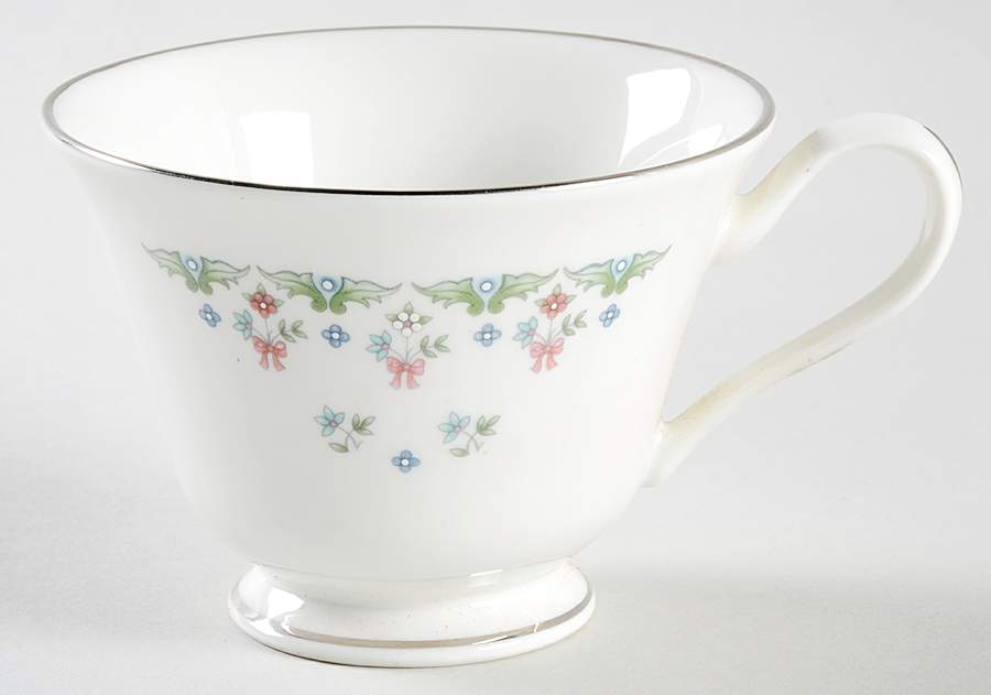 Ashley Footed Cup by Oxford (Div of Lenox)-1