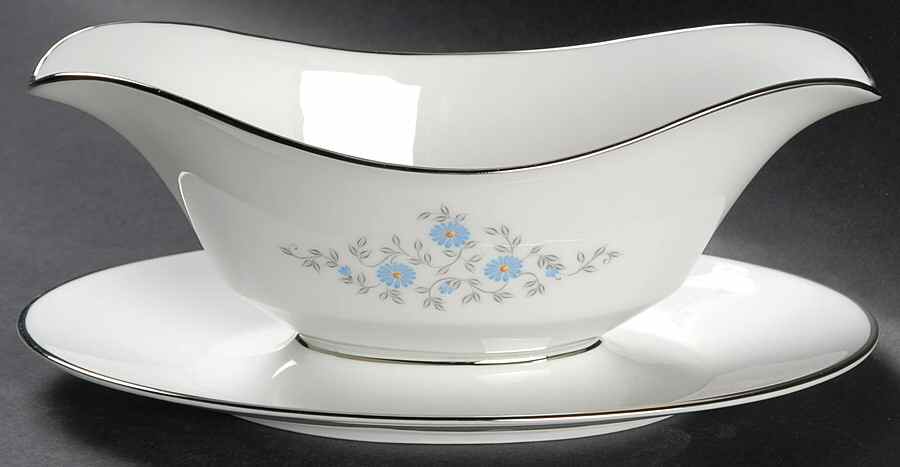 Foxcroft Gravy Boat with Attached Underplate by Oxford (Div of Lenox)-1