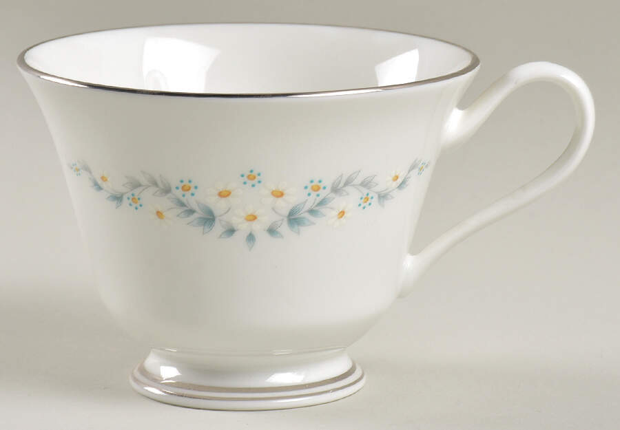Holyoke Footed Cup by Oxford (Div of Lenox)-1