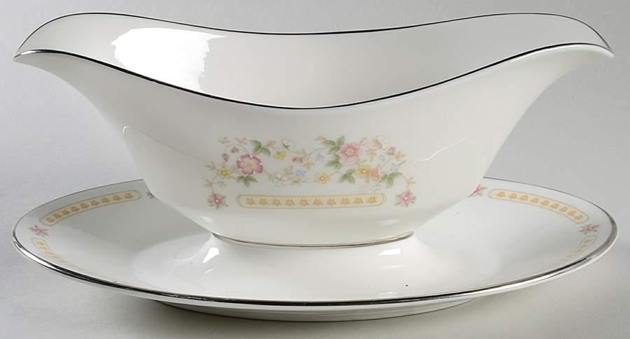 Rosemont Gravy Boat with Attached Underplate by Oxford (Div of Lenox)-1