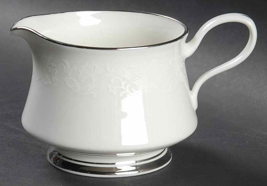 White Echo Creamer by Oxford (Div of Lenox)-1
