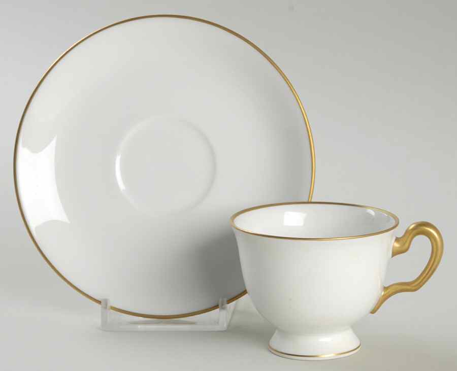 OKU1 Footed Demitasse Cup & Saucer Set by Okura-1