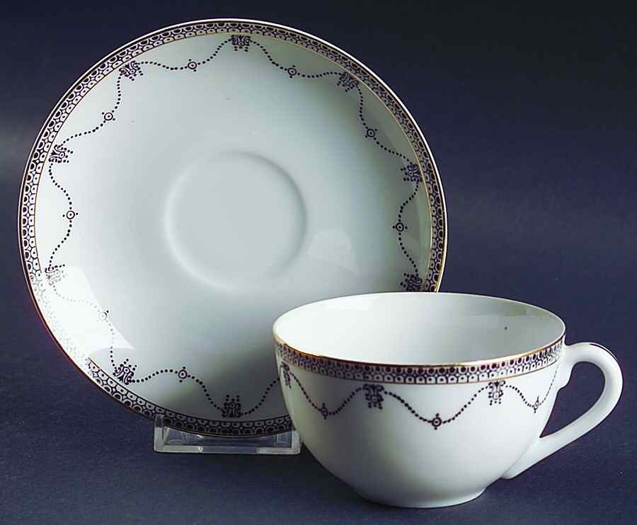 OKW1 Flat Cup & Saucer Set by Okwan-1