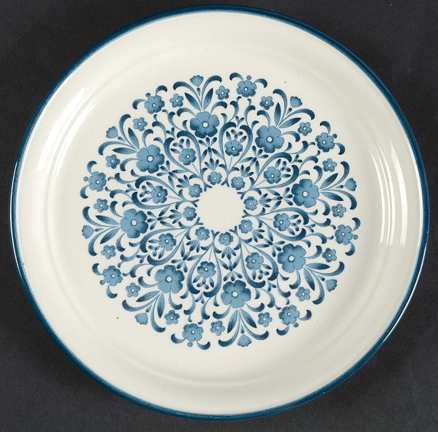 Bantry Bay Salad Plate by Oneida-1