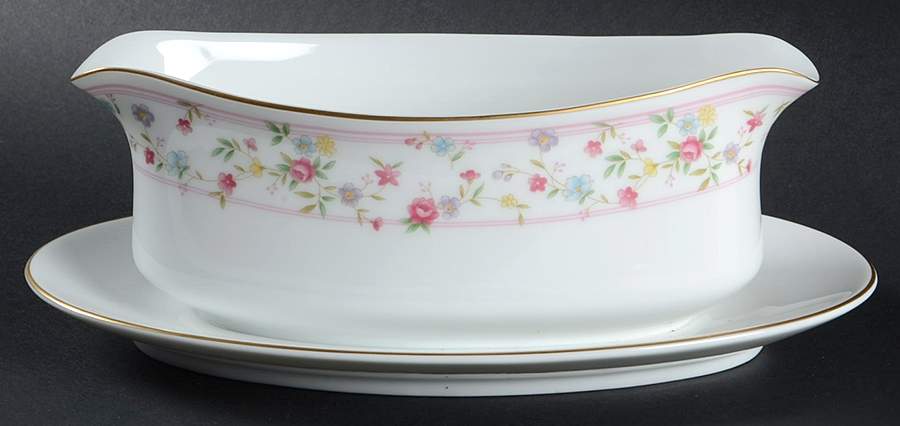 Country Fair Gravy Boat with Attached Underplate by Oneida-1