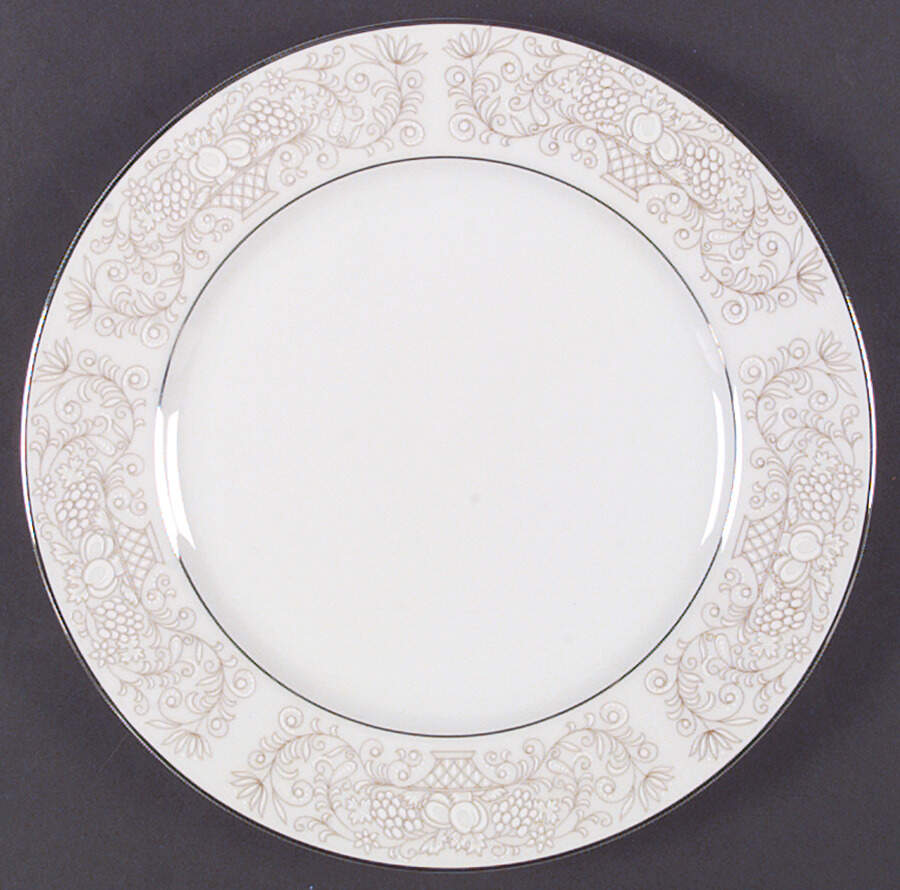 Golden Glow Dinner Plate by Oneida-1