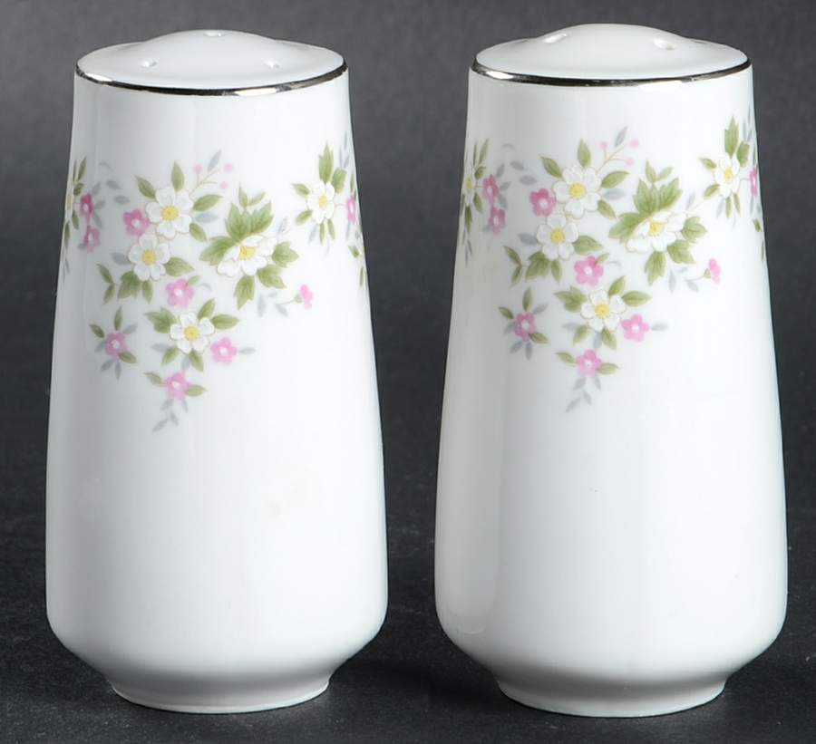 Grandeur Salt & Pepper Set by Oneida-1