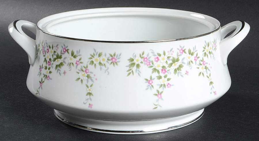 Grandeur Round Vegetable No Lid by Oneida-1
