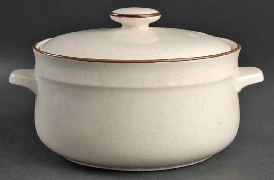 Greenbrier Round Covered Vegetable by Oneida-1