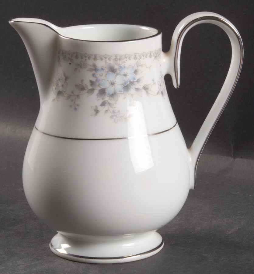 Heiress Creamer by Oneida-1