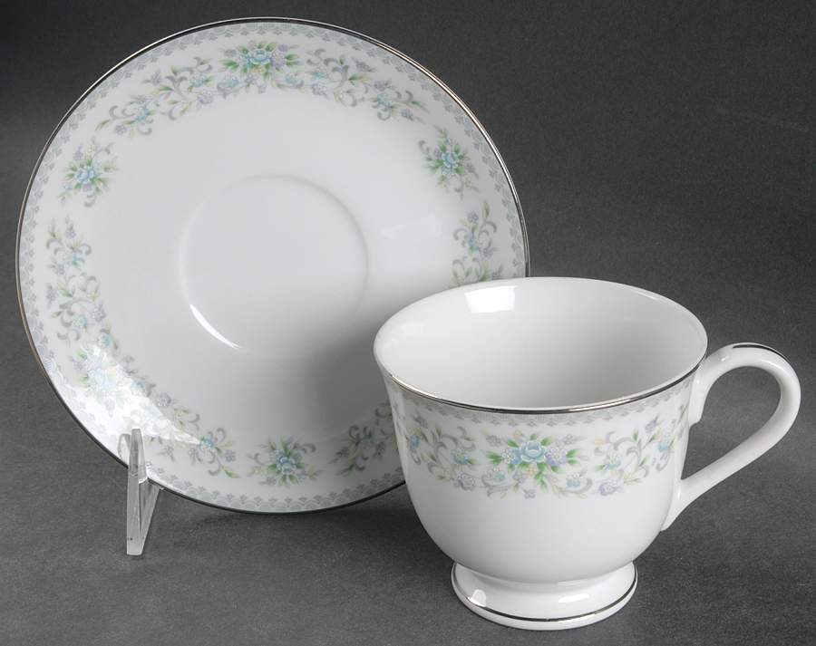 Lynwood Footed Cup & Saucer Set by Oneida-1