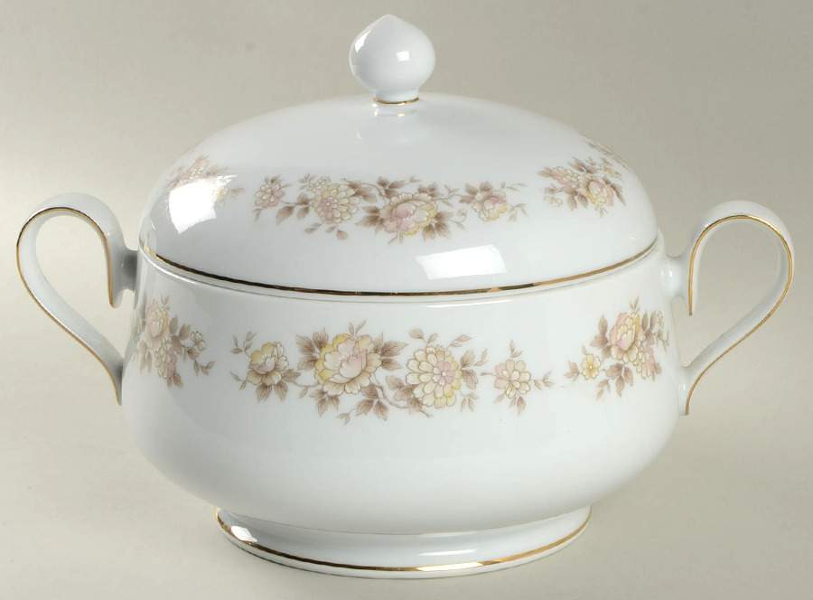Mandarin Round Covered Vegetable by Oneida-1