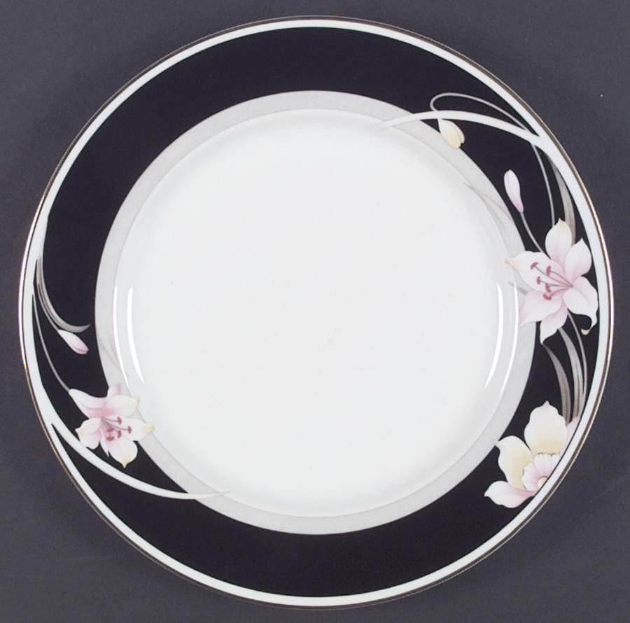 Persuasion Dinner Plate by Oneida-1